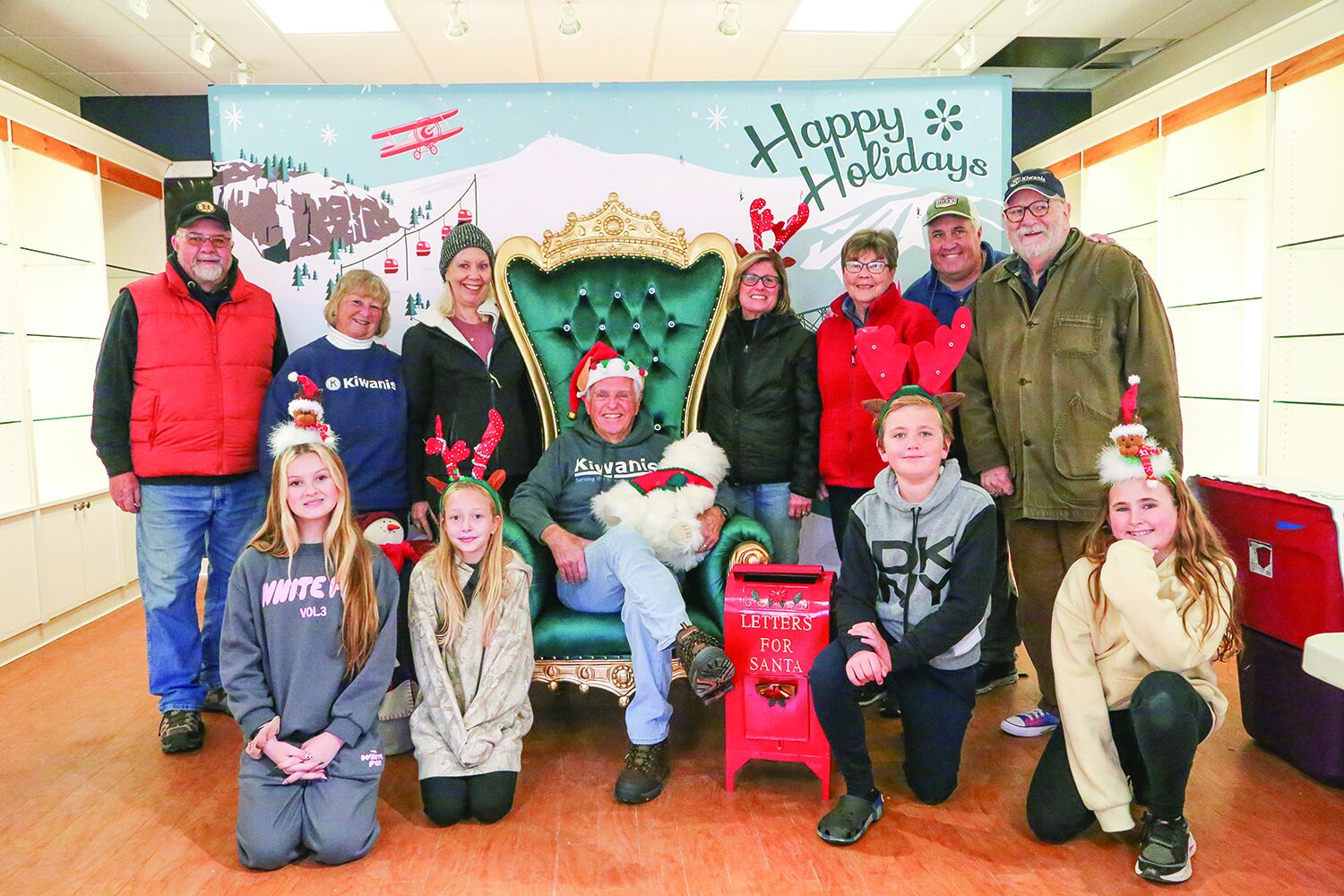 Angels & Elves sets up shop in Settlers Green once again